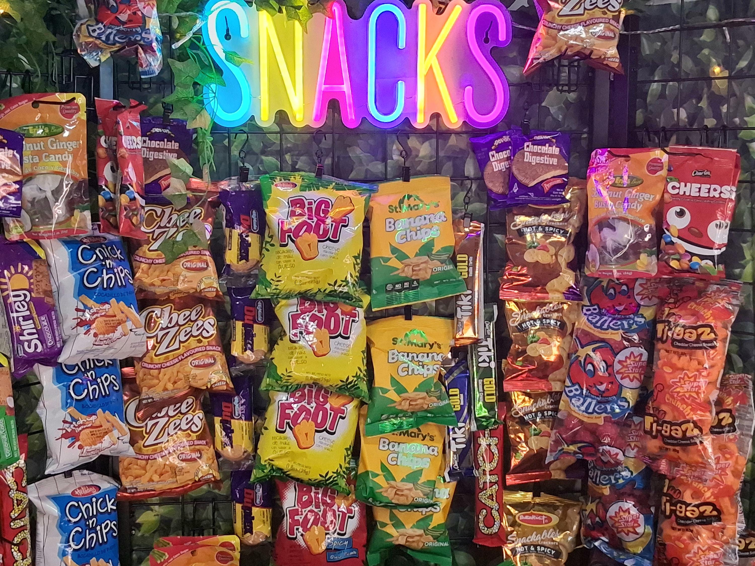 Taste of Yard 28 items Caribbean Snackbox